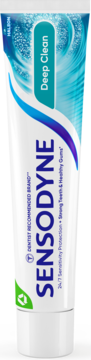Biała tubka pasty Sensodyne Deep Clean z niebieskimi falami i napisami, ochrona 24/7 przed nadwrażliwością.
