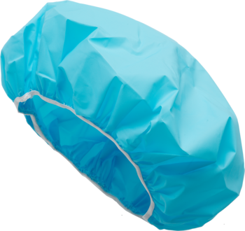 Niebieski czepek prysznicowy z elastyczną białą gumką, wykonany z gniecionej folii, ujęcie z góry pod kątem.