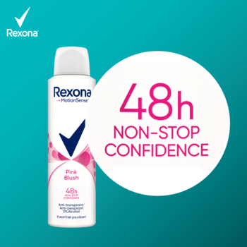 Rexona Pink Blush 48h antyperspirant w sprayu, biała butelka z różowym akcentem, napis 48h.