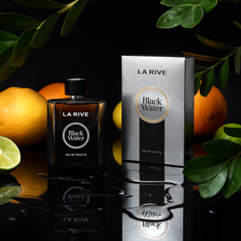 LA RIVE Black Water woda toaletowa męska: ciemna butelka, pudełko, krople wody i świeże cytrusy w tle.