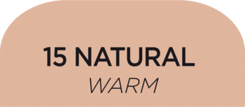 Wzornik odcienia korektora: 15 Natural Warm, jasnobeżowe tło z ciemnym tekstem. Bliska perspektywa.