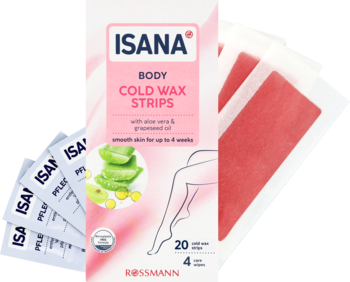 Opakowanie Isana Body Cold Wax Strips z aloesem, olejem z pestek winogron i 20 paskami, z przodu widać rozłożone paski.