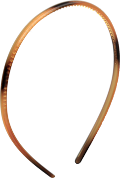 Cienka opaska do włosów w brązowym kolorze szylkretowym, widoczna w całości, z małymi ząbkami.