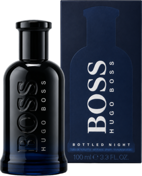 Boss Bottled Night, aromatyczno-drzewna woda toaletowa. Ciemna butelka i granatowe pudełko stoją obok siebie.