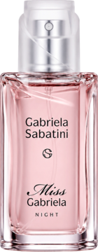 Różowa woda toaletowa Gabriela Sabatini Miss Gabriela Night w szklanej butelce, widok od przodu, srebrny atomizer.