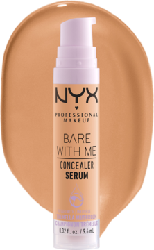NYX Bare With Me Concealer Serum, beżowo-brązowa butelka z pompką, widok z przodu na tle beżowego swatcha.
