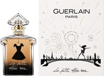 Perfumy Guerlain La Petite Robe Noire, flakon z czarną sukienką i białe opakowanie z Wieżą Eiffla.