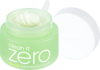 Otwarty balsam Clean It Zero Pore Clarifying w zielonym słoiku, widok z góry na kremową zawartość.