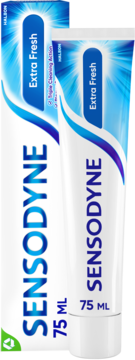 Sensodyne Extra Fresh pasta do zębów w białej tubce 75 ml z niebieskimi detalami i opakowaniem, widok z przodu.
