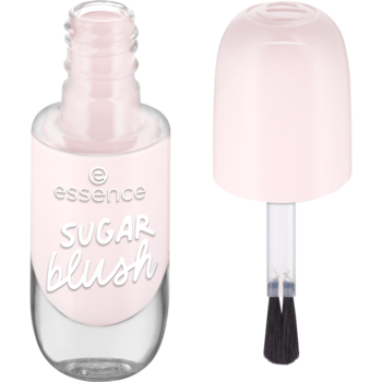 Pastelowy różowy lakier Essence Gel Nail Colour 05 Sugar Blush. Pionowa butelka i obok niej szeroki pędzel.