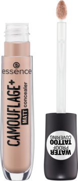 Essence Camouflage+ Matt korektor, light ivory, w tubce z wyjętym aplikatorem. Wodoodporny, kryje tatuaże.