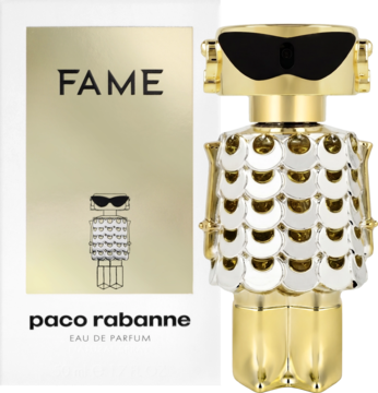 Paco Rabanne Fame, złoty flakon perfum w kształcie robota ze srebrnymi łuskami, obok białe pudełko z logo.