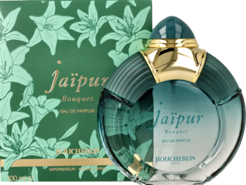 Boucheron Jaipur Bouquet, woda perfumowana w ozdobnej, zielonej butelce obok pudełka z liliowym wzorem.