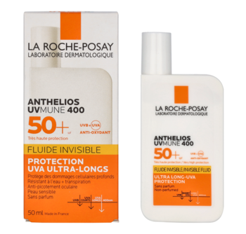 Pudełko i butelka La Roche-Posay Anthelios UVMune 400 50+ Invisible Fluid, białe z pomarańczowo-żółtymi detalami.