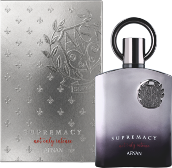 Srebrne opakowanie i flakon perfum Afnan Supremacy Not Only Intense, męski ekstrakt, na ciemnym tle.