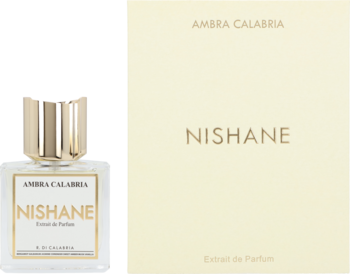 Nishane Ambra Calabria Extrait de Parfum, biała butelka i beżowe opakowanie, widok z przodu.