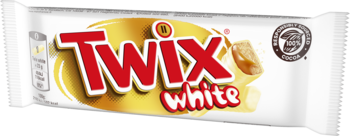TWIX White ,baton w białej czekoladzie z karmelem,kompozycja-2