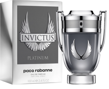 Paco Rabanne Invictus Platinum, flakon EDP jak srebrny puchar ze skrzydłami i szare pudełko, widok z przodu.
