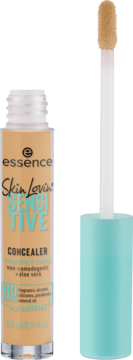 Korektor Essence Skin Lovin' Sensitive beżowy, tuba z wyciągniętym aplikatorem, do cery wrażliwej.