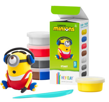 Zestaw Hey Clay Minions: figurka Stuarta, pojemniki z kolorową masą plastyczną, pudełko i narzędzia do modelowania.