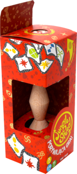 Czerwone pudełko gry zręcznościowej Jungle Speed z wycięciem, przez które widać drewniany totem, widok z przodu.