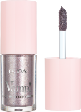 Pupa Vamp! Liquid Eyeshadow 003 Smokey Lilasparkling w przezroczystej butelce obok aplikatora z mieniącym się cieniem.