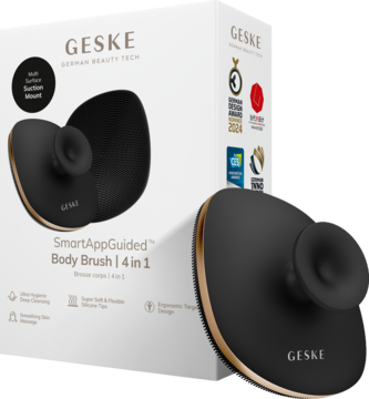 Geske SmartAppGuided Body Brush 4w1, czarna z złotem, na tle białego opakowania z opisem, widok z przodu.