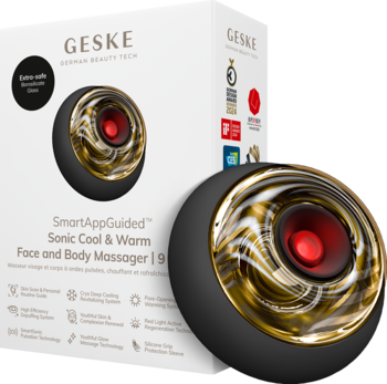 Geske SmartAppGuided Soniczny masażer 9w1 Cool & Warm, czarno-złoty, obok białego pudełka.