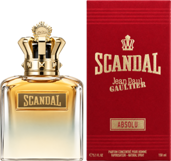 Złoty flakon perfum Scandal Pour Homme Absolu Jean Paul Gaultier z koroną i czerwone pudełko na jasnym tle.