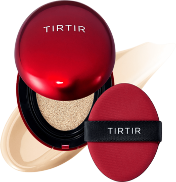 Kryjący podkład TIRTIR Mask Fit Red Cushion 17N, otwarte czerwone opakowanie z puszkiem, na próbce koloru.