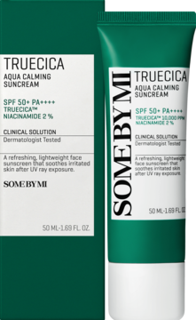 SOME BY MI Truecica Aqua Calming Suncream SPF 50+ PA++++, zielona tubka i białe pudełko, widok z przodu.