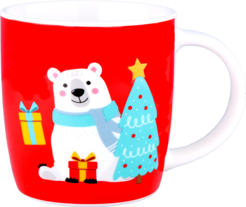 Czerwony kubek świąteczny z uchwytem, z grafiką białego misia polarnego w szaliku i choinką z prezentami.