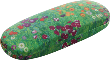 Podłużne, twarde etui na okulary. Zielony wzór łąki z małymi, kolorowymi kwiatami, widok z góry pod kątem.