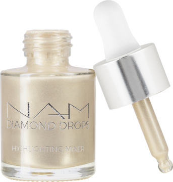 NAM Diamond Drops Mixer Icy Champagne, płynny rozświetlacz w szklanej butelce z zakraplaczem, widok z przodu, lekko pod kątem.