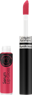 Różowy błyszczyk-serum Miss Sporty Naturally Perfect z otwartą tubką, aplikatorem i składnikami hialuronowy/skwalan.