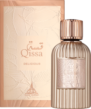 Perfumy Qissa Delicious w butelce i pudełku w odcieniach różowego złota, z żebrowaną fakturą i liściastym wzorem.