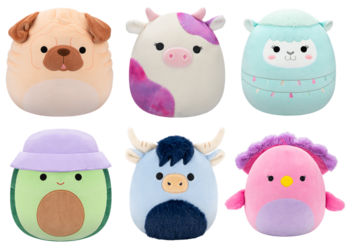 6 miękkich pluszaków Squishmallows: piesek, krówka, owieczka, żabka w kapeluszu, błękitny wół i różowy ptaszek.