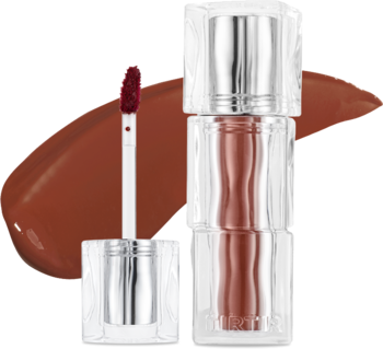 Mini tint TIRTIR Waterism Glow Tint Honey Nut z otwartą butelką, aplikatorem i błyszczącą smugą produktu.