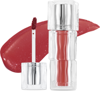 Mini tint do ust TIRTIR Waterism Glow Tint, berry kolor, z połyskującą smugą i wyciągniętym aplikatorem.