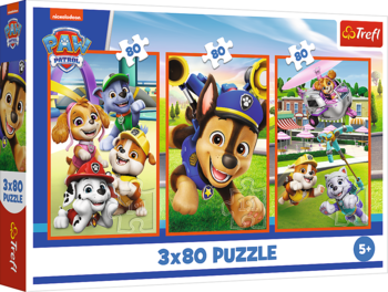 Białe pudełko 'Paw Patrol 3x80 Puzzle' Trefl. Widok frontalny na trzy obrazki z psimi bohaterami bajki.