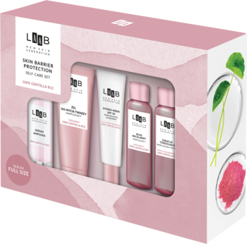 Różowo-biały zestaw AA LAAB Skin Barrier Protection Centella B12. Pudełko z 5 kosmetykami do twarzy, ujęcie pod kątem.