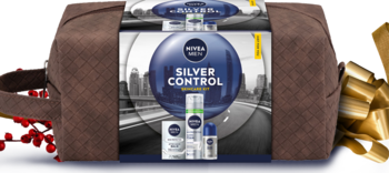 Zestaw NIVEA MEN Silver Control: brązowa kosmetyczka z wzorem, 3 kosmetyki dla mężczyzn, widok z przodu, złota wstążka.