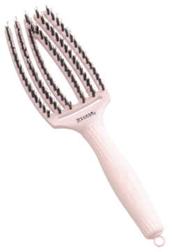 Jasnoróżowa szczotka Olivia Garden Fingerbrush z czarnymi zębami, do rozczesywania włosów, widok pod kątem.