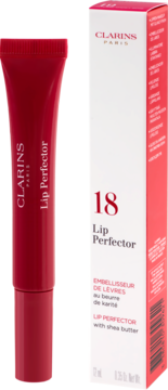 Czerwony błyszczyk Clarins Lip Perfector w tubce oraz jego biało-czerwone pudełko z napisem "18". Widok z przodu.