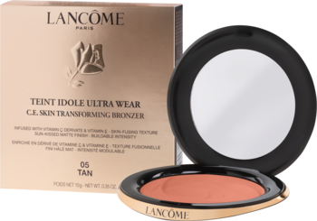 Matujący bronzer Lancôme Teint Idole Ultra Wear 05 Tan w otwartym złotym kompakcie z lustrem i pudełkiem.