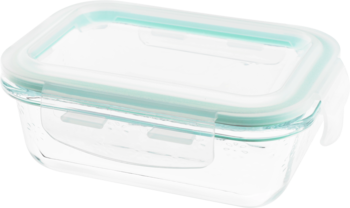 Przezroczysty, prostokątny szklany pojemnik na żywność z jasnozieloną pokrywką i białymi klipsami, widok z góry pod kątem.