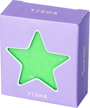 Wegańskie mydło YESHA, zielona gwiazdka w fioletowym pudełku z gwiazdkowym wycięciem, widok z przodu.