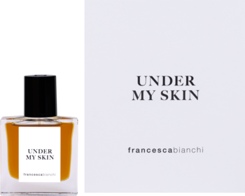 Francesca Bianchi Under My Skin ekstrakt perfum, bursztynowa butelka i białe pudełko, widok z przodu.