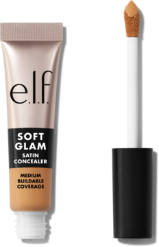 e.l.f. Soft Glam Satin Concealer w średnim beżowym odcieniu, w miedzianej tubce i z otwartym aplikatorem.