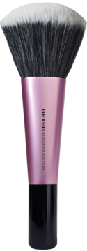 Pędzel BETER MASTERS EDITION z puszystym, dwukolorowym włosiem i różową skuwką, do pudru, widok z przodu.